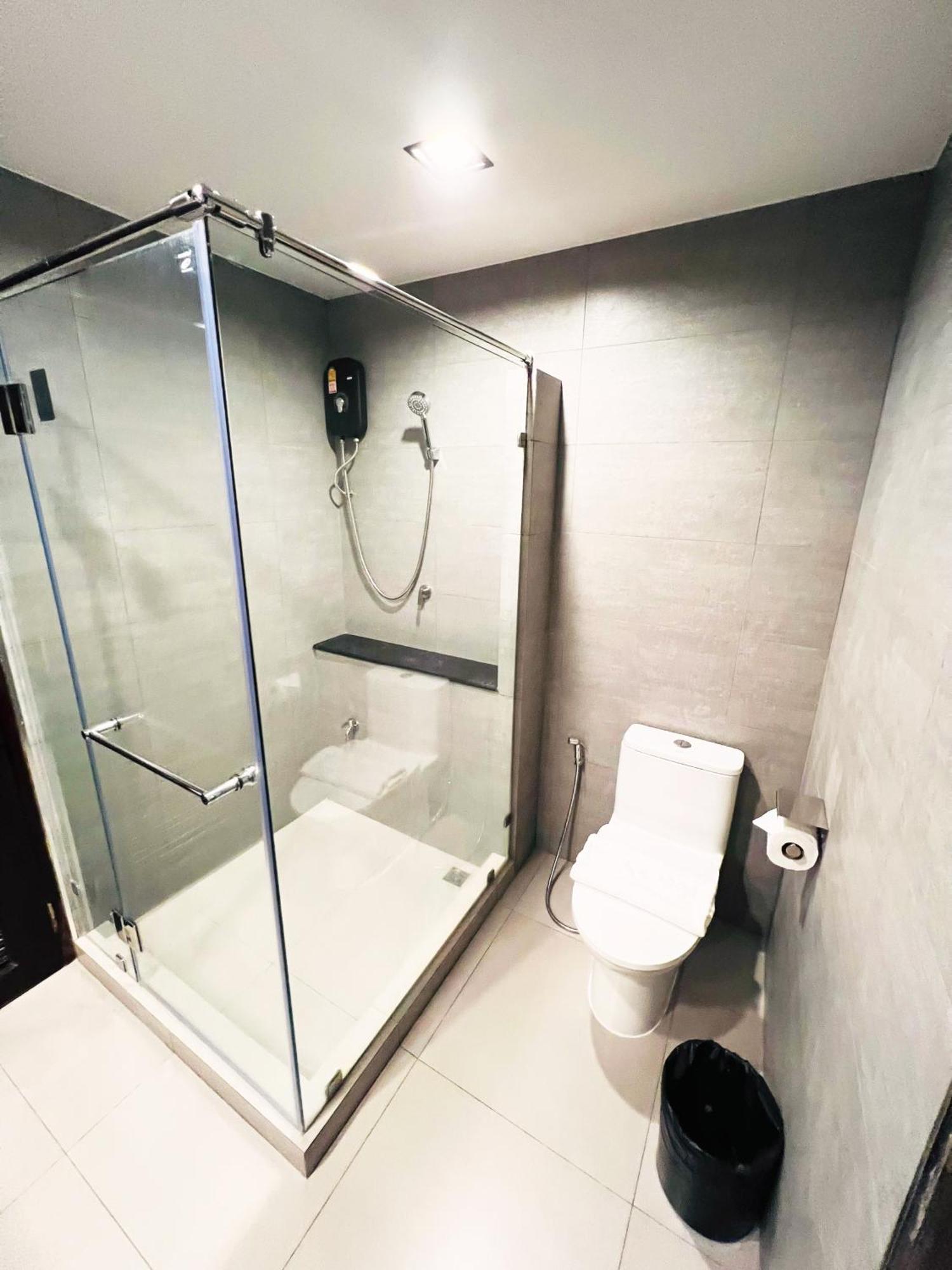 14 Place Bangkok Luaran gambar