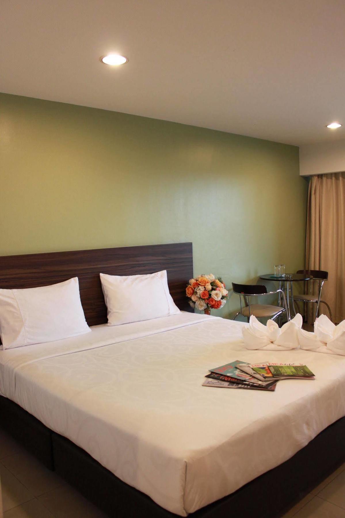 14 Place Bangkok Luaran gambar